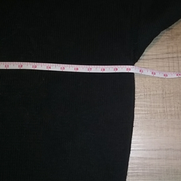 Christmas Sweater - Picture 5 of 6